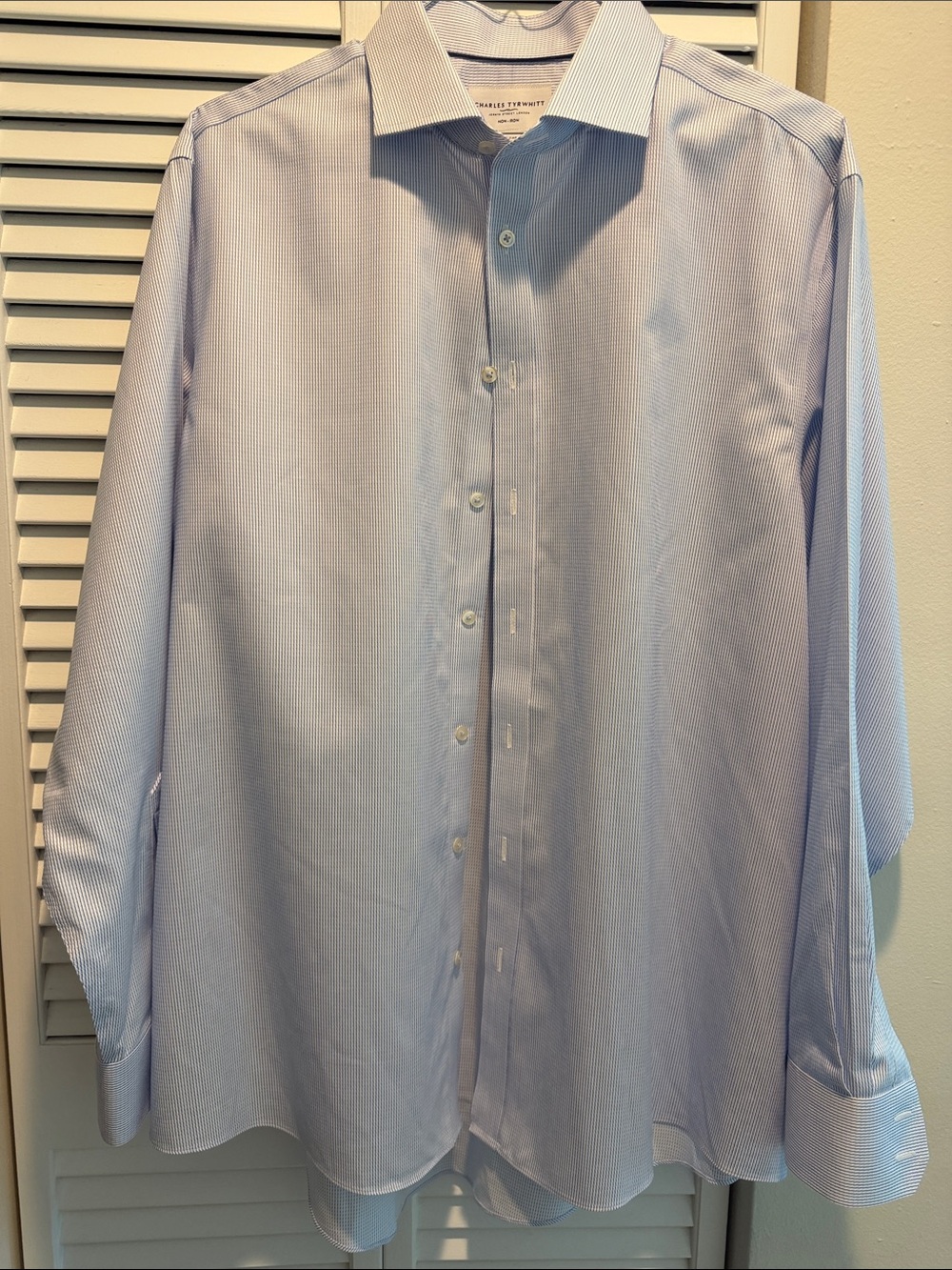 Charles Tyrwhitt Blue & White Striped Dress Shirt 17.5/36 inches.